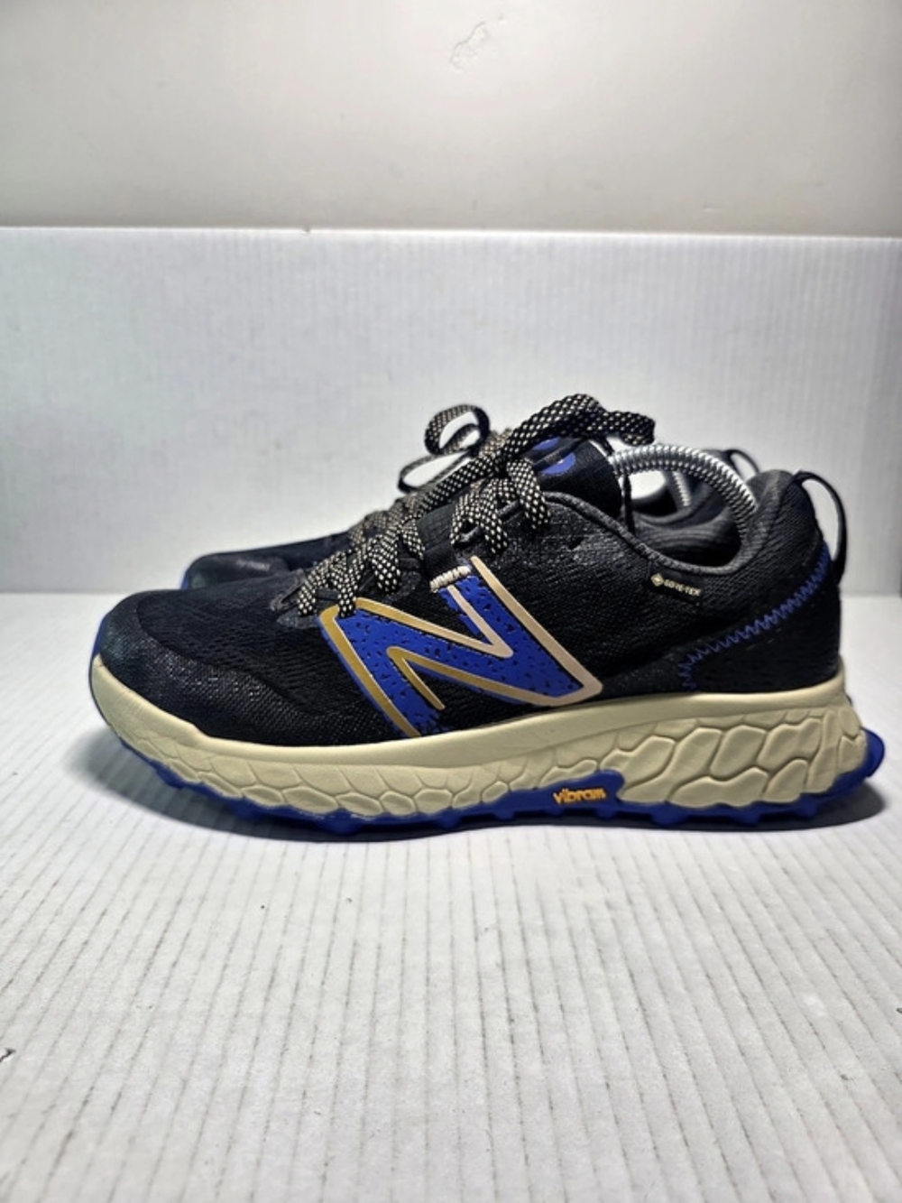 New Balance Fresh Foam 1080v7 Athletic Shoes Black & Blue US 8